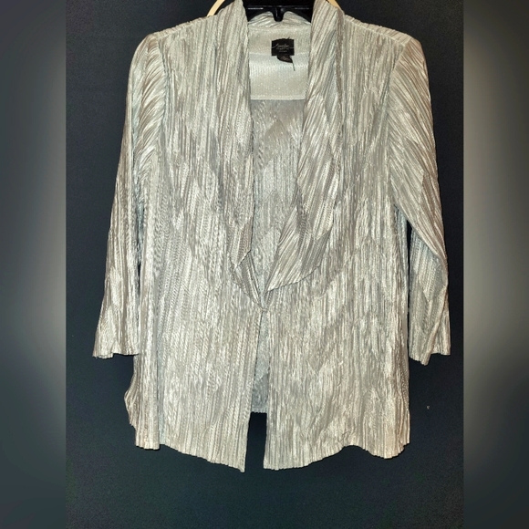 Chicos size 1, women's 8/10 Silver blazer multi use - Picture 1 of 4